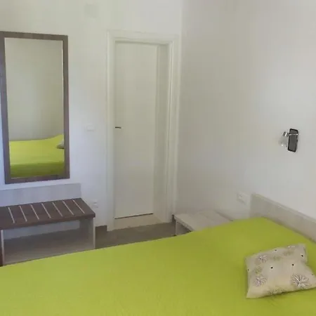 In With Sea View, Terrace, Air Conditioning, Wi-fi *